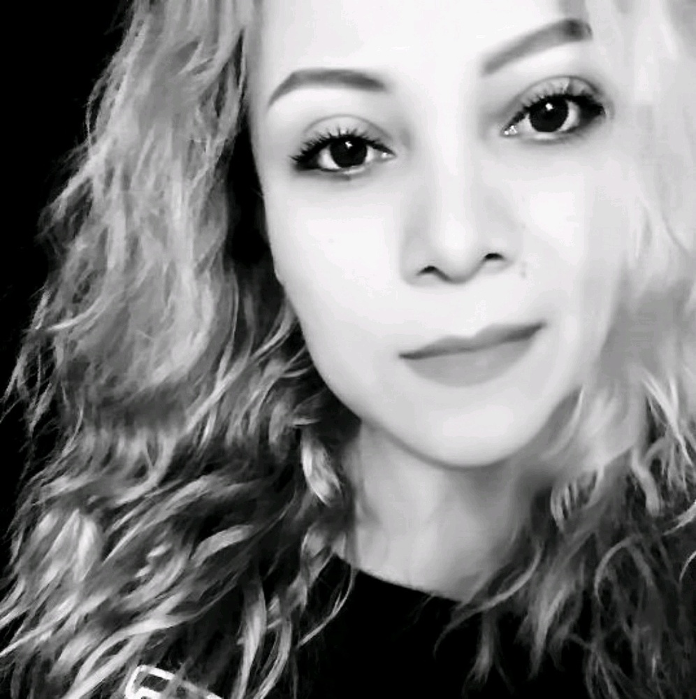 Meet your Posher, Maricela